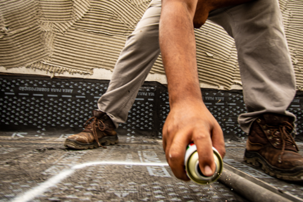 A Precisão da Holiday Detector: Como Garantimos Resultados Confiáveis nos Testes de Estanqueidade